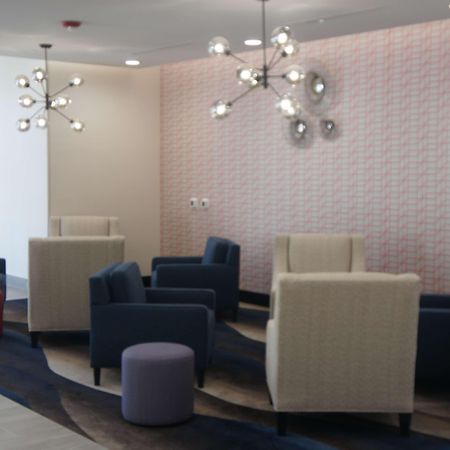La Quinta Inn & Suites By Wyndham Lafayette Oil Center Екстер'єр фото