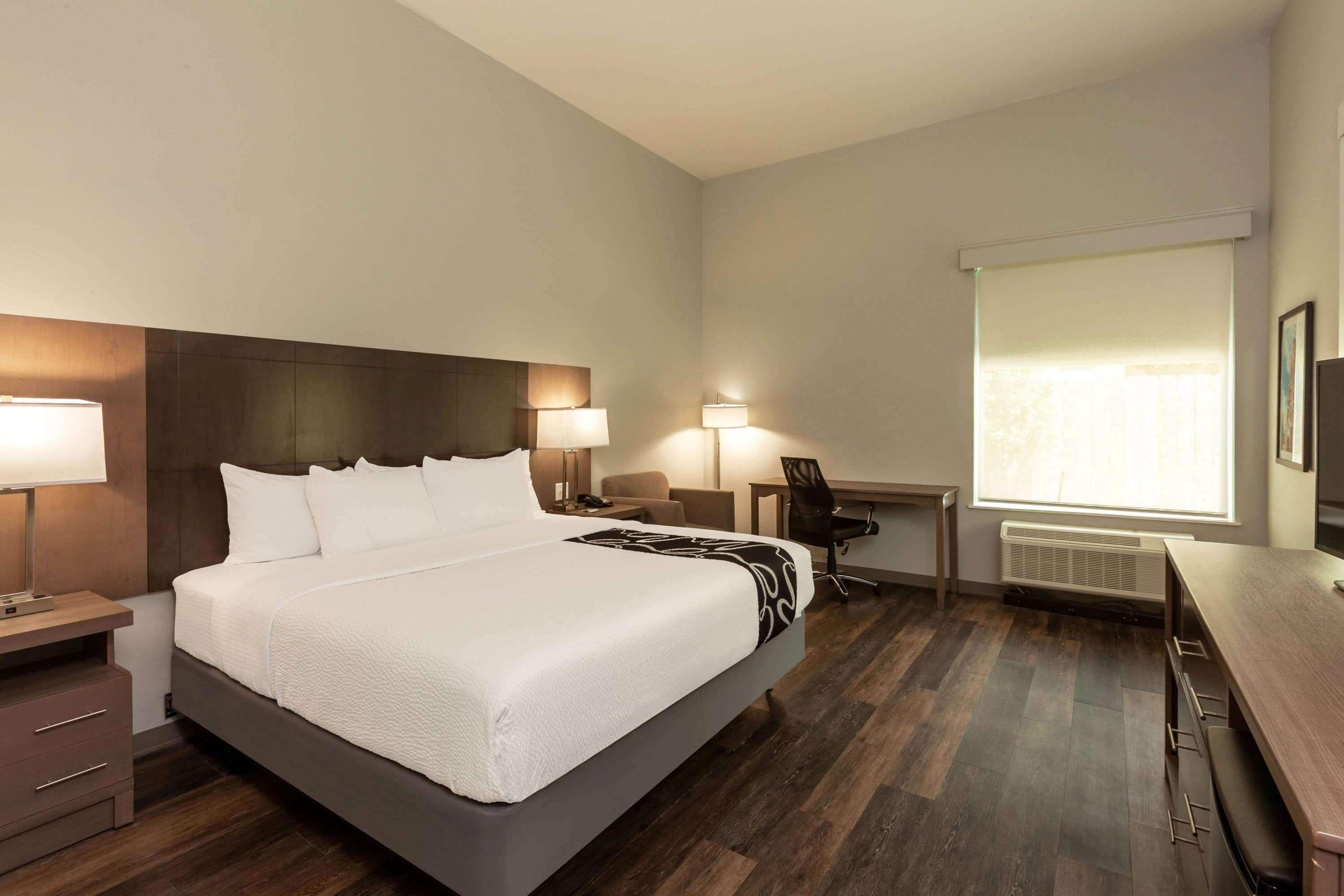 La Quinta Inn & Suites By Wyndham Lafayette Oil Center Екстер'єр фото