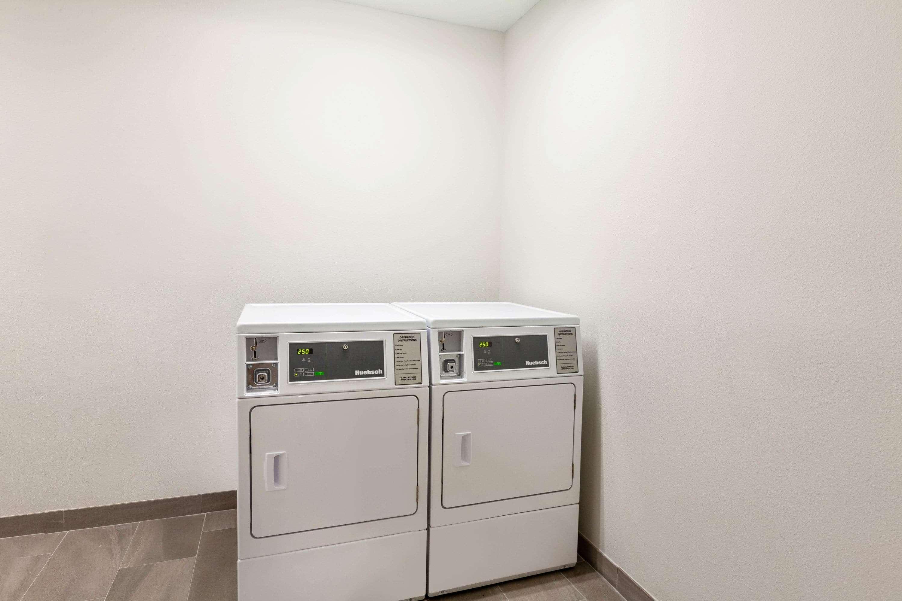 La Quinta Inn & Suites By Wyndham Lafayette Oil Center Екстер'єр фото